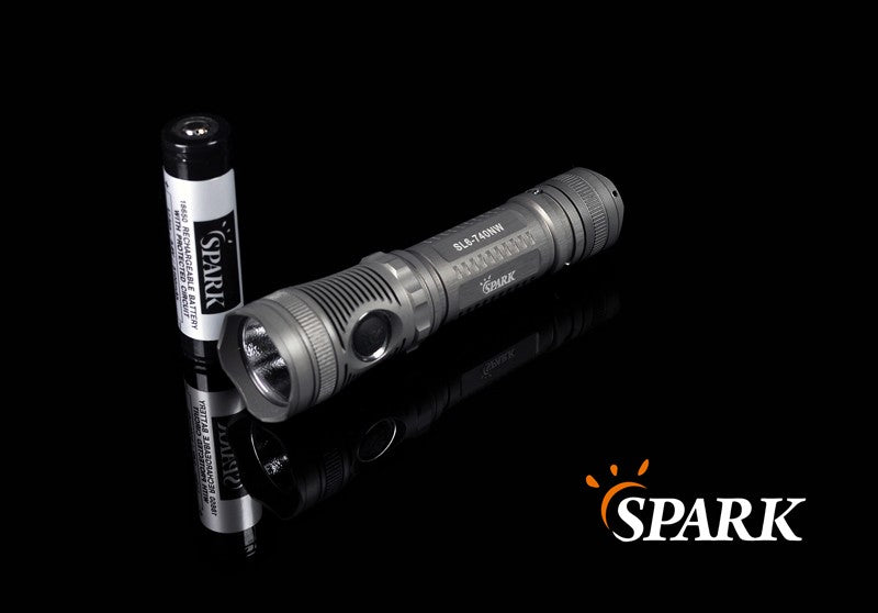 Spark SL6-740NW XM-L2 740 Lumen 1 x 18650 or 2 x CR123 Neutral White Flashlight