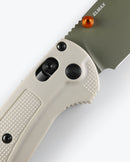 Benchmade Taggedout 15536GN-01 AXIS Lock mechanism detail