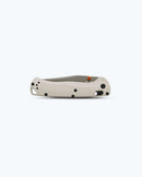 Benchmade Taggedout 15536GN-01 closed view – tan Grivory handle