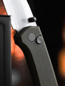 North Mountain Blade Ultra Mini 2628-GR green G10 handle and button lock detail