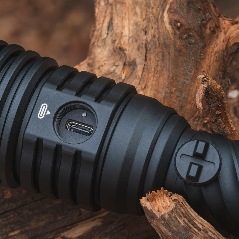 Weltool W5R Pro – 920 Lumen LEP Flashlight, 2.1M Candela