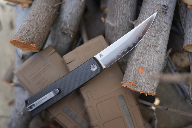 North Mountain Blade Kaiken-CarbonFiber 3.5″ SLD-Magic Folder