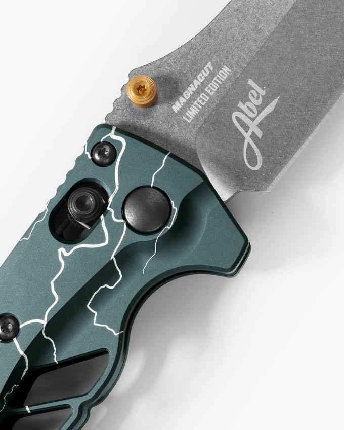Benchmade Mini Adira Abel Dark Waters 18065-ABEL1 MagnaCut Knife