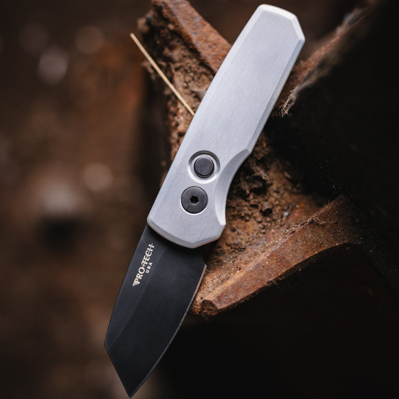 Pro-Tech Runt 5 R5203-Silver | MagnaCut Reverse Tanto, Auto Knife