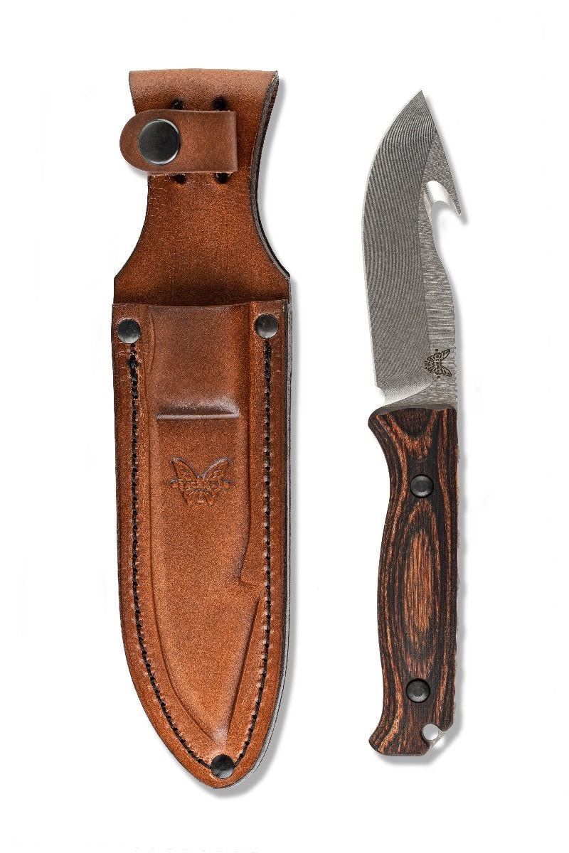 Benchmade 15004 Saddle Mountain Skinner Fixed Blade Knife 4.2in S30V Steel Blade w/ Gut Hook - Leather Sheath
