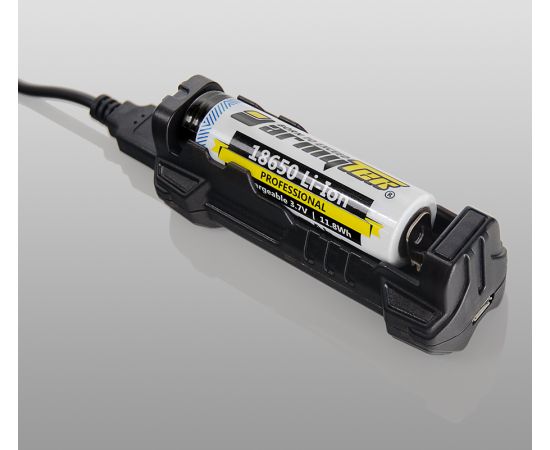 Armytek Handy C1 VE Charger / 1ch / LED indication / Input 5V MicroUSB / Output 2.1A / Powerbank 2.5A 
/ for IMR/Li-Ion