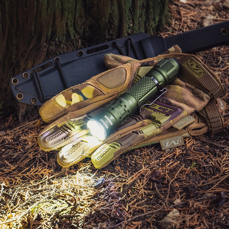 Weltool T2 TAC OD Green Tactical Flashlight – 1,900 Lumens, 431m Beam, Battery Charger Included